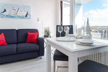 Metropol, Whg. 301, Landseite mit Inselblick 12.OG